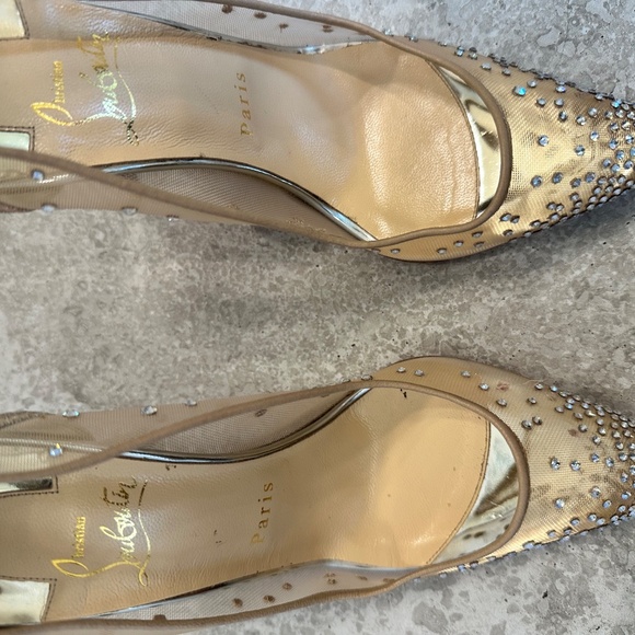 Used Christian Louboutin Pumps - Picture 2 of 12